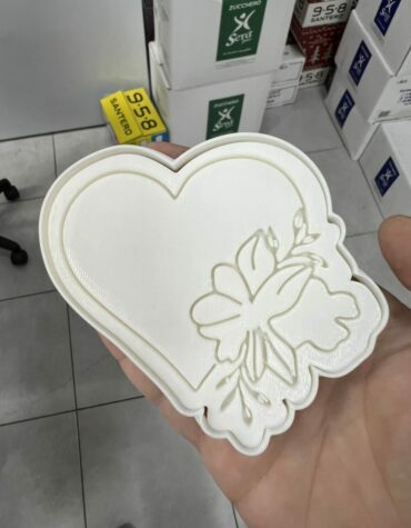 cuore contornato con fiori rose stampino per biscotti cookie cutter