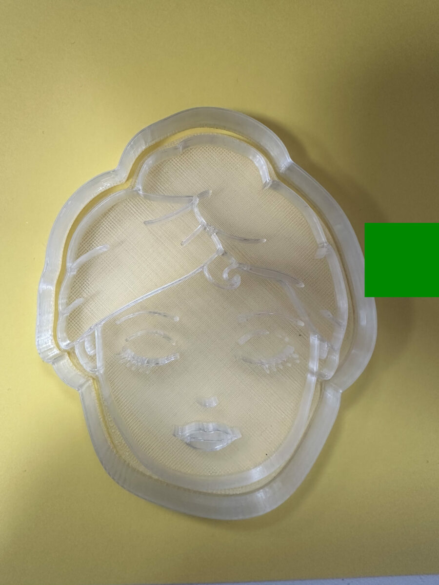 donna spa party con asciugamano stampino per biscotti cookie cutter