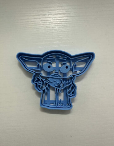 baby yoda con spillone sul retro stampino per biscotti cookie cutter