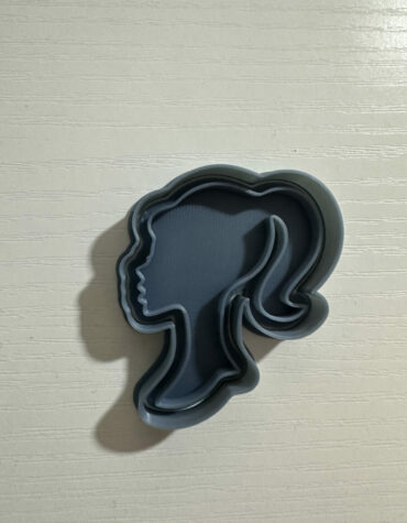 barbie viso e scritta tonda stampino per biscotti cookie cutter