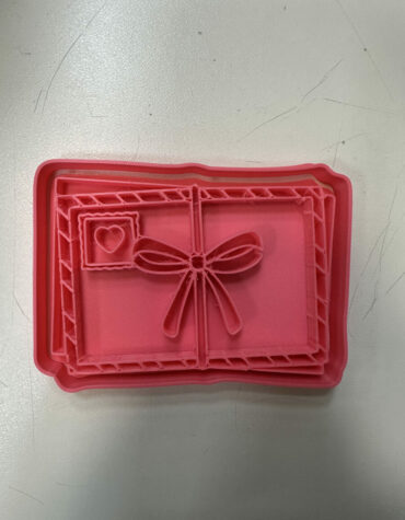 lettera d'amore con fiocco e cuore stampino per biscotti cookie cutter